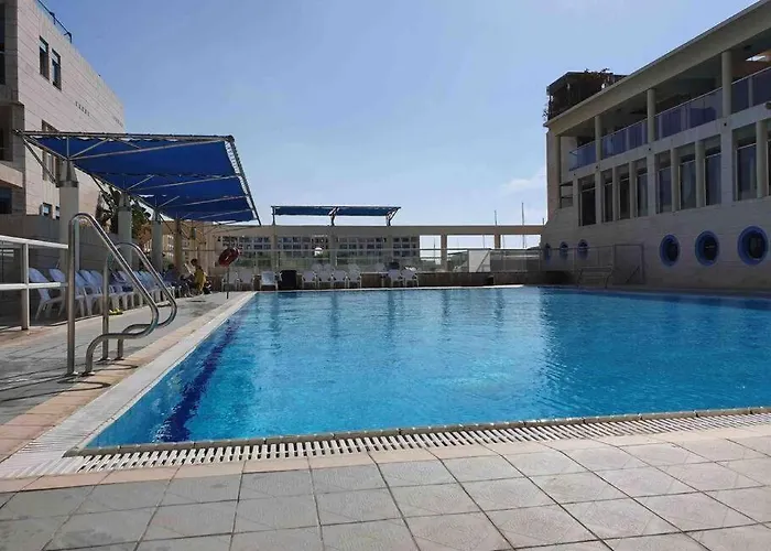 Stylish Marina View Apartment In Luxurious Complex Herzliya