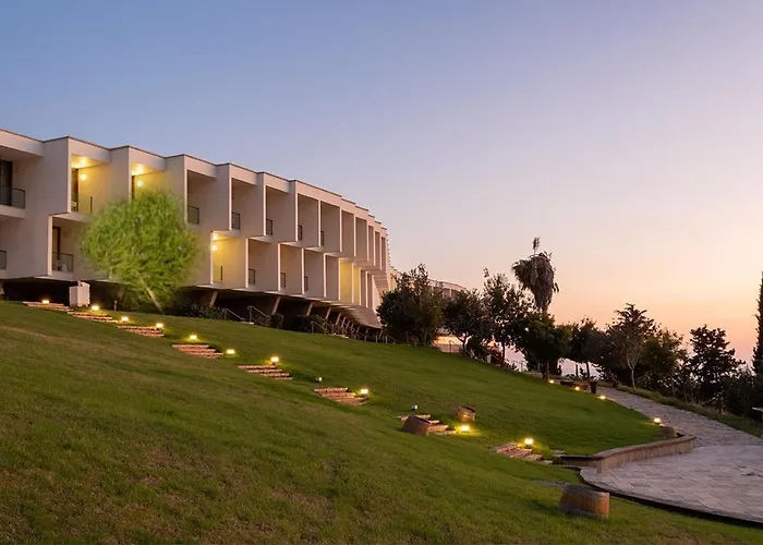 Zikhron Ya'akov Hotels