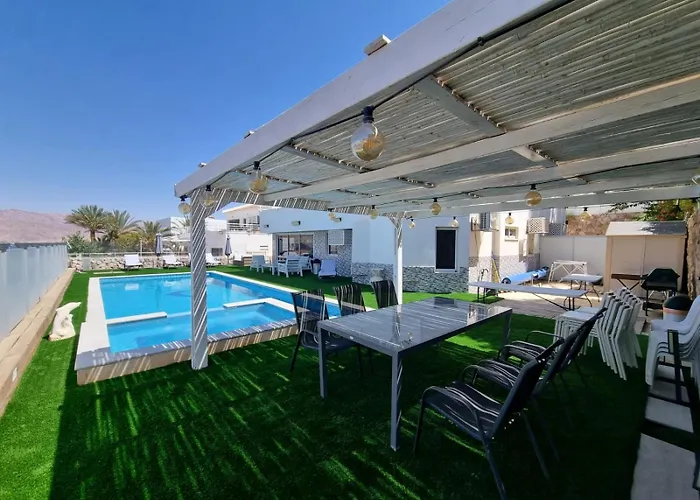 Villa With Heated Pool And Jacuzzi Sea View 300M Front Of The Beach Eilat