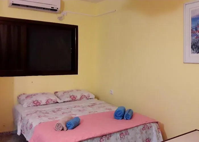 Lesanel - Guest House Arad