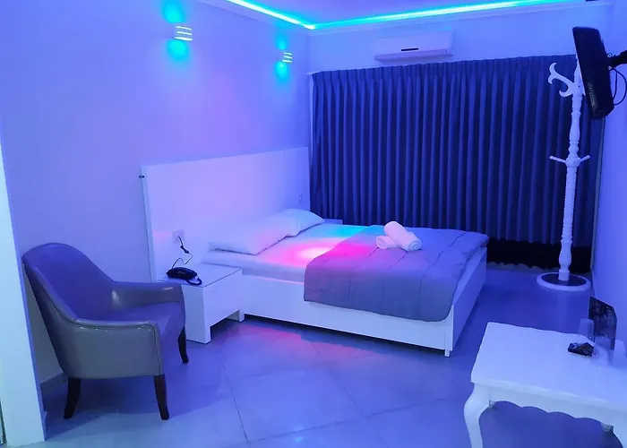 Holon Hotels